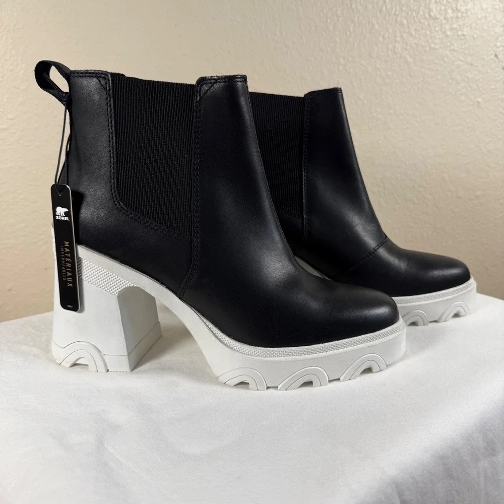 Sorel Brex Boot Chelsea Black Leather White Platform Block Heel Pull On Sea Salt